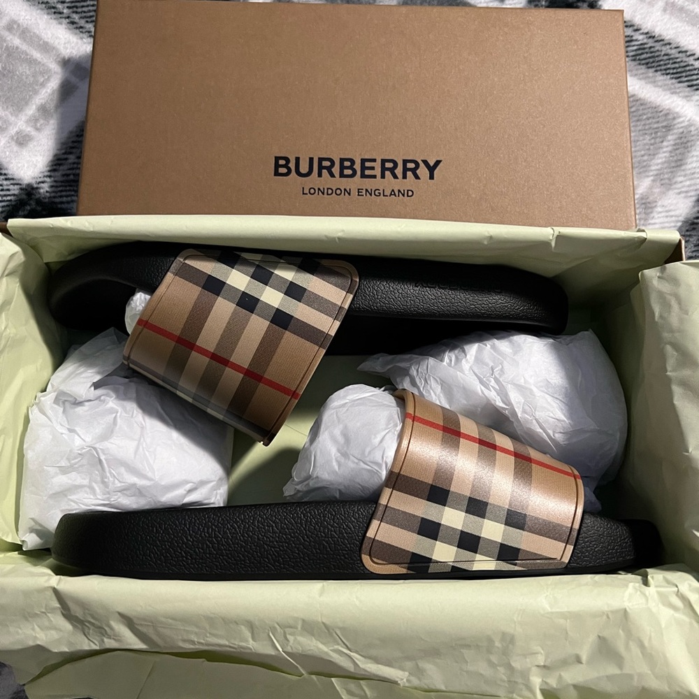 Burberry slides